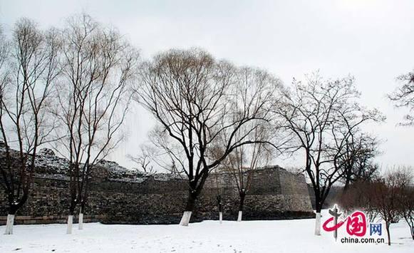 雪中的北京老城墻 (YIPIN攝影報(bào)道)