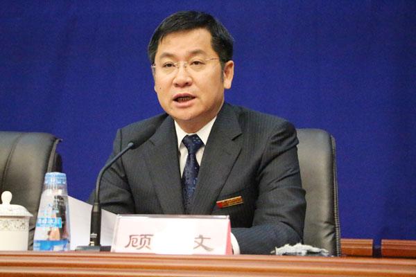 新聞發(fā)言人：那曲地委委員、行署常務(wù)專員---顧兆文.jpg